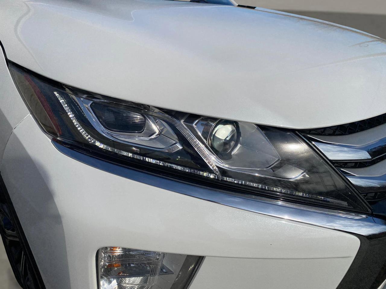 Used 2018 Mitsubishi Eclipse Cross SEL AWD/4WD image 6