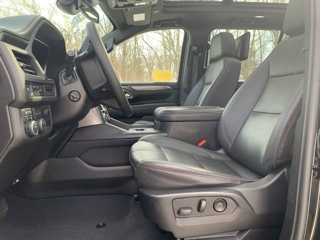 Certified 2023 Chevrolet Suburban RST w/ Luxury Package AWD/4WD image 36
