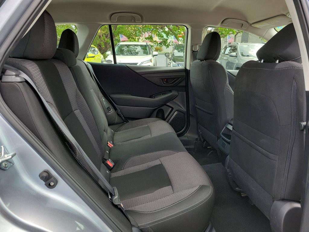 Used 2024 Subaru Outback AWD/4WD image 18