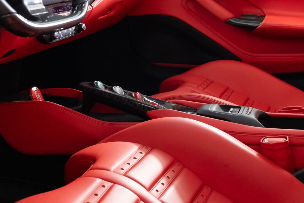 Used 2023 Ferrari F8 Tributo RWD image 6