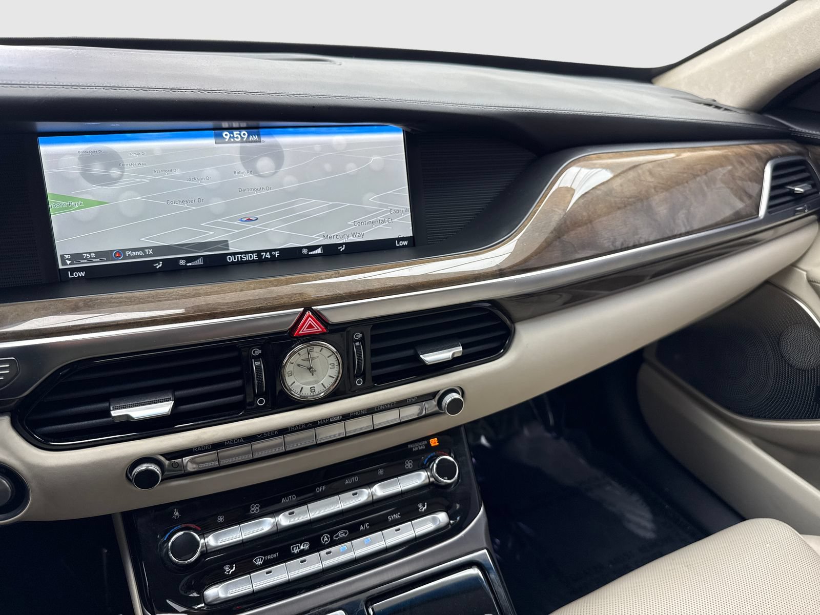 Used 2019 Genesis G90 3.3T Premium RWD image 24