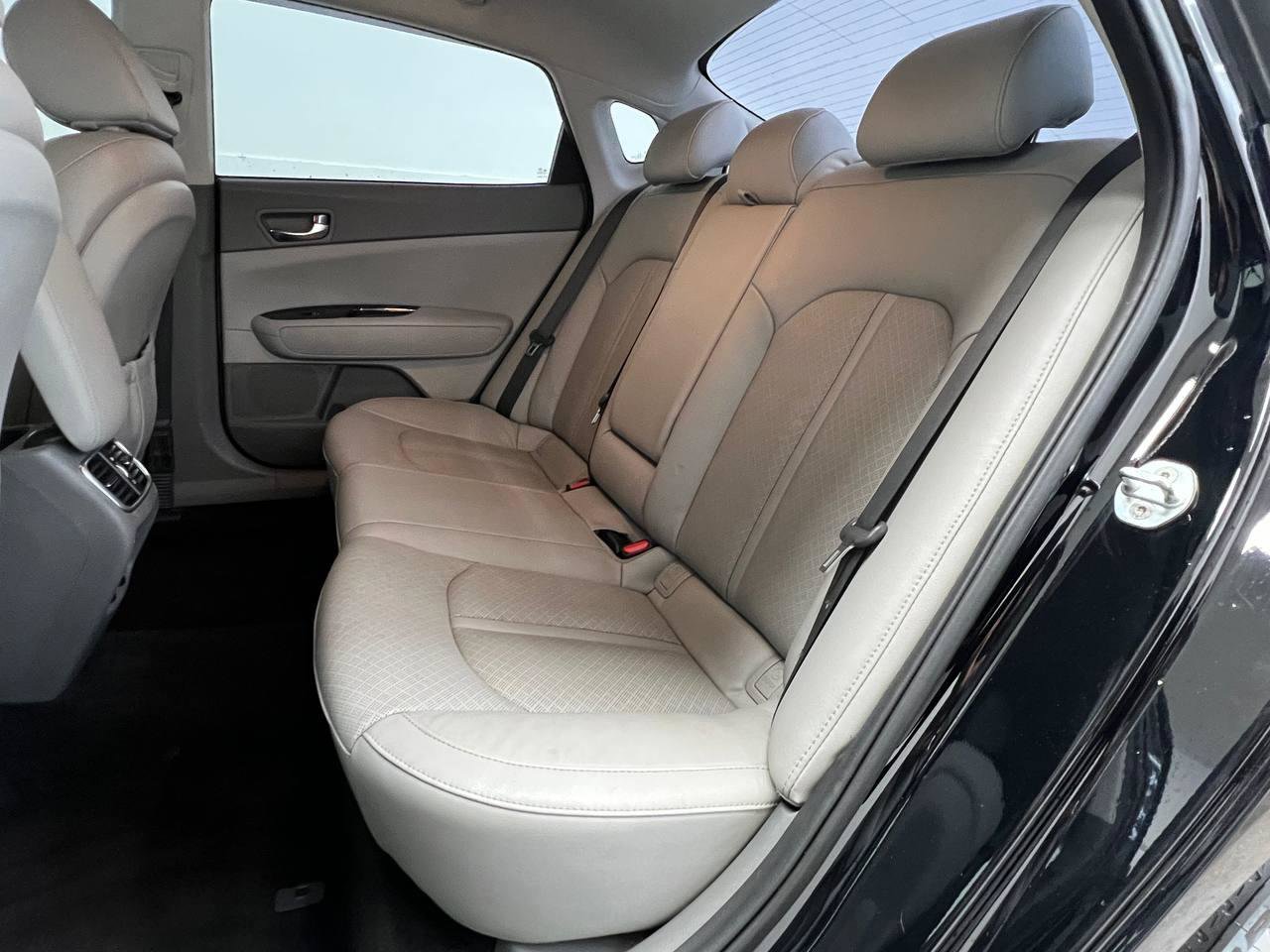 Used 2018 Kia Optima EX FWD image 10