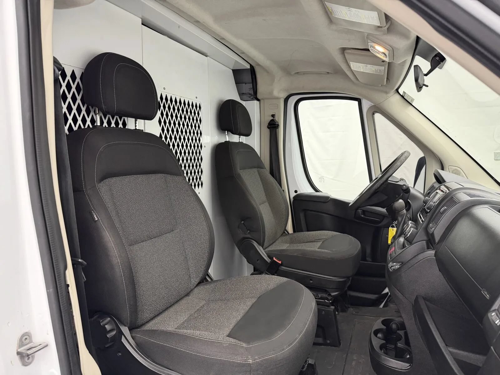 Used 2017 RAM ProMaster 2500 w/ Mopar Trailer Tow Group FWD image 19