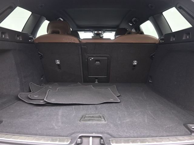 Used 2025 Volvo V60 B5 Cross Country Plus image 30