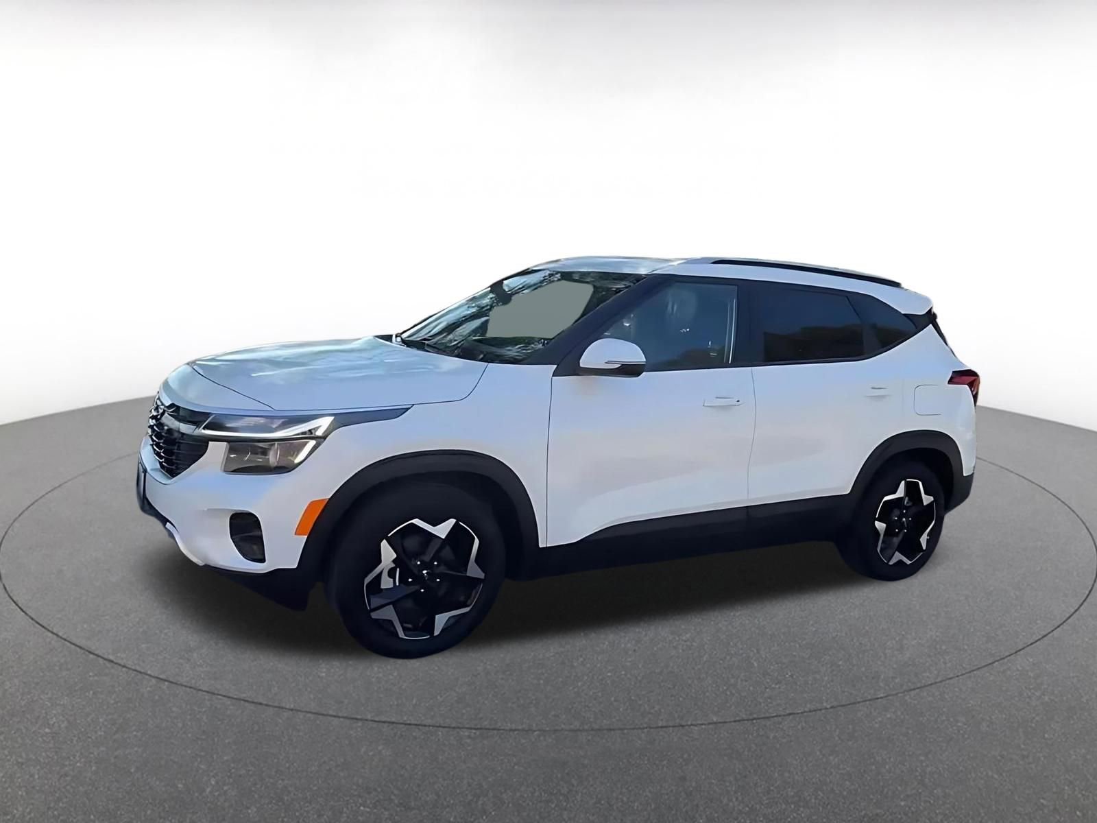 Used 2025 Kia Seltos S image 7