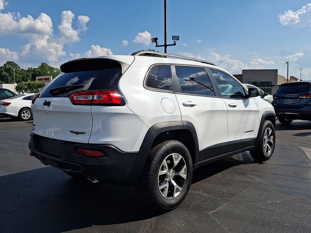 Used 2015 Jeep Cherokee Trailhawk w/ Leather Interior Group AWD/4WD image 6