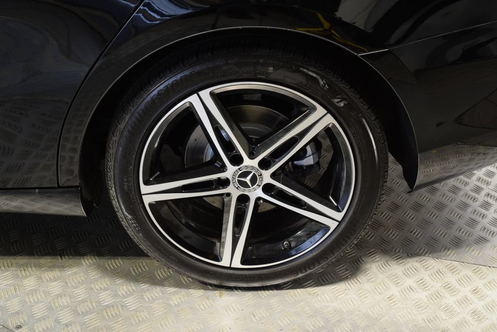 Used 2021 Mercedes-Benz A 220 4MATIC w/ Premium Package image 37
