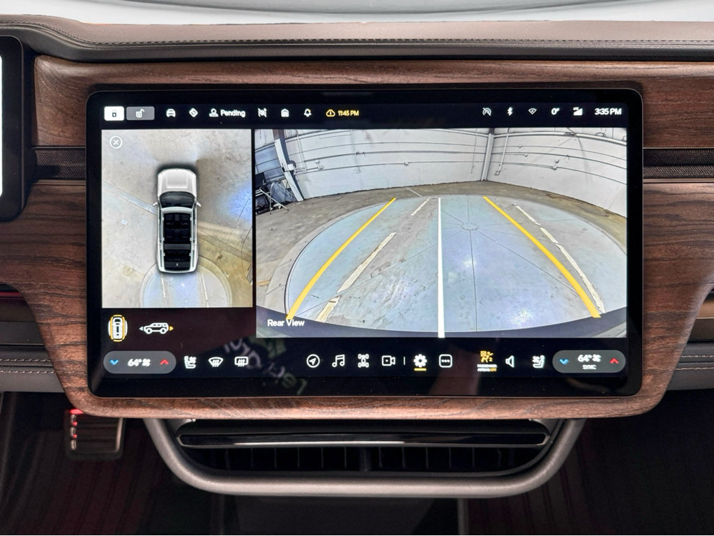 Used 2026 Rivian R1S Premium AWD/4WD image 14