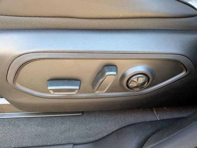 New 2026 Jeep Grand Cherokee L Limited w/ Limited Altitude Package AWD/4WD image 10