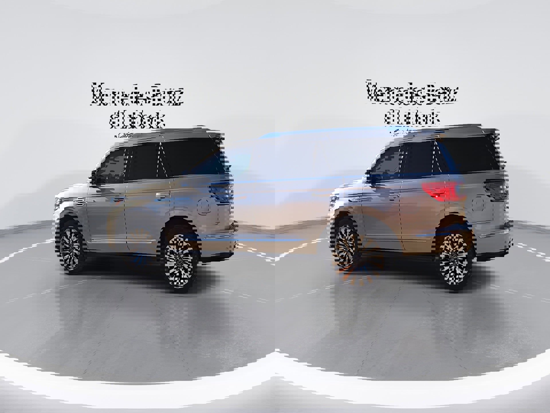 Used 2020 Lincoln Navigator Reserve w/ Luxury Package image 6