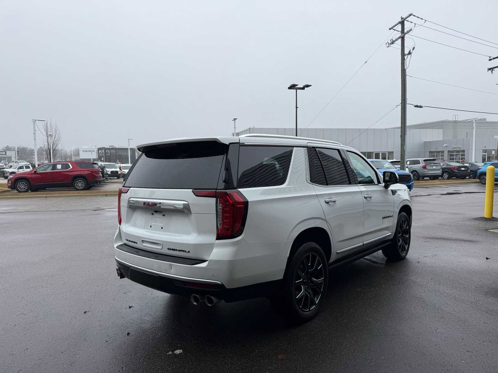 Used 2024 GMC Yukon Denali image 3