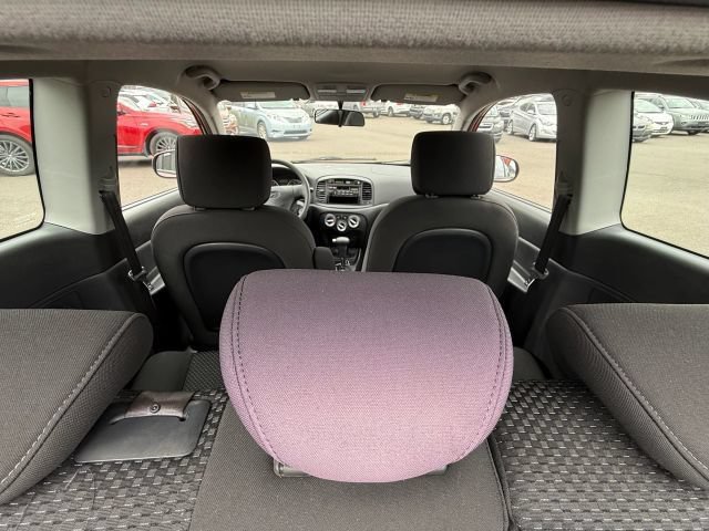 Used 2010 Hyundai Accent GS FWD image 17