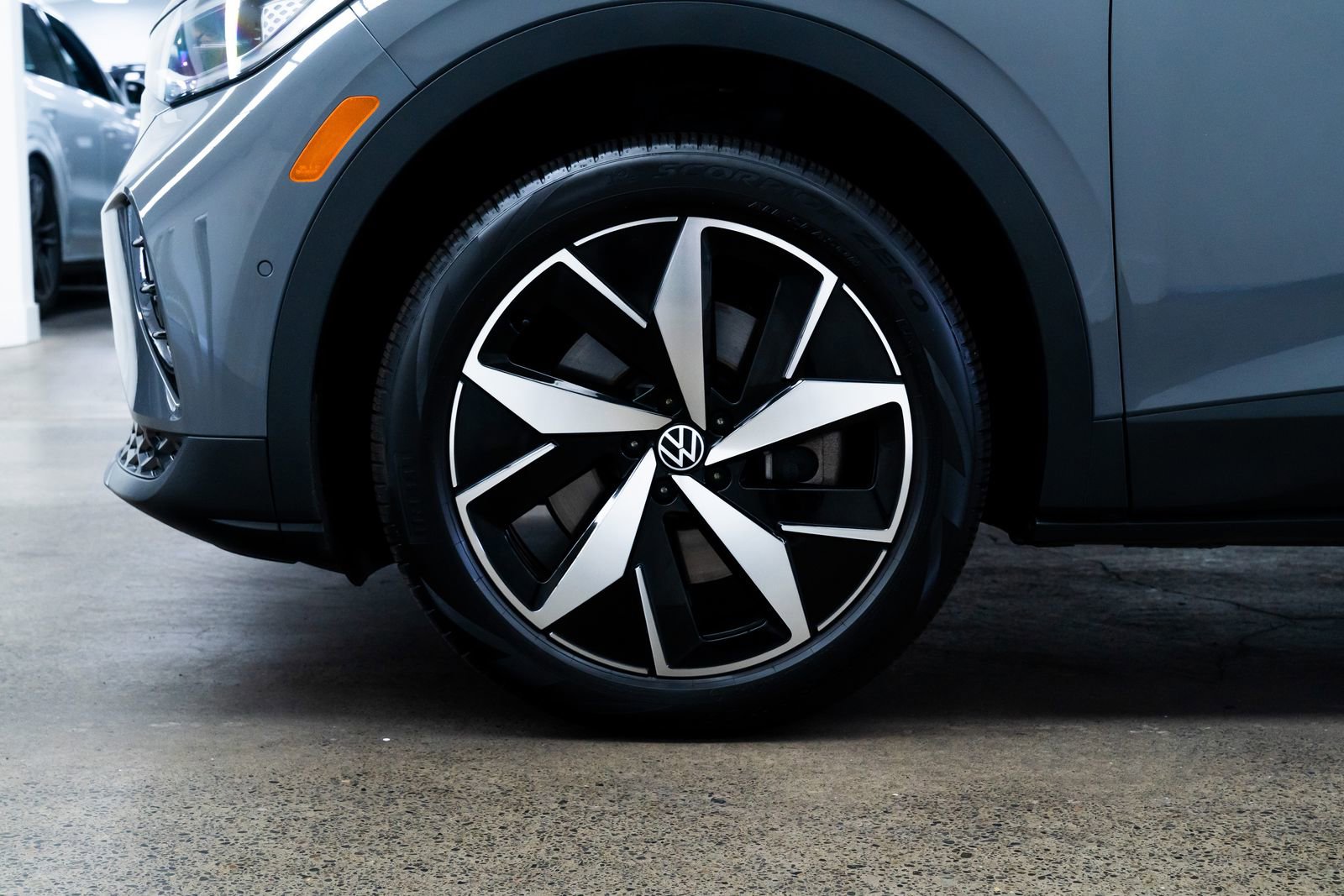 Used 2023 Volkswagen ID.4 Pro S image 7