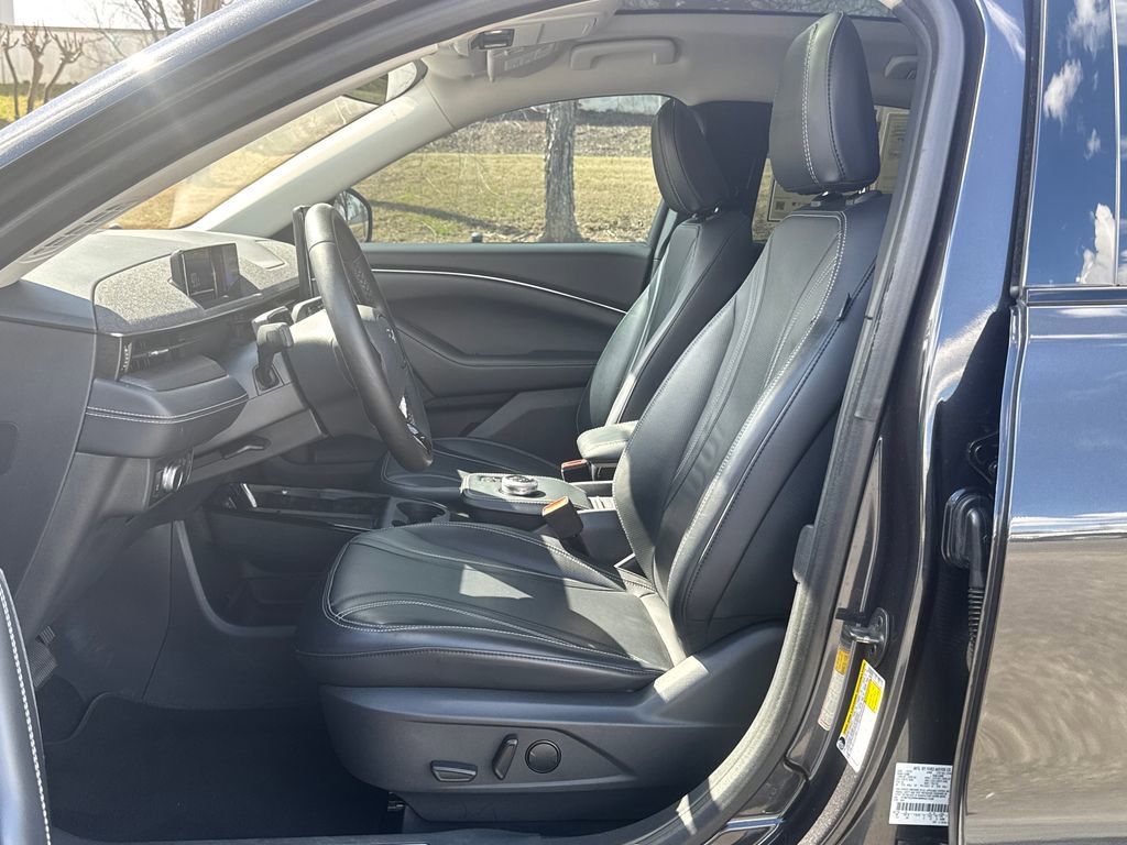 Used 2021 Ford Mustang Mach-E Premium image 24