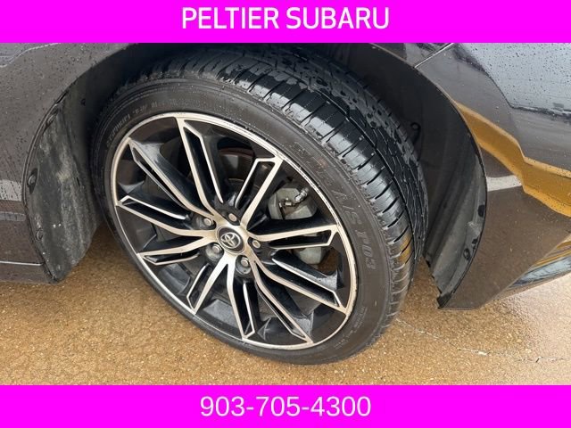 Used 2019 Toyota Avalon Touring w/ Advanced Safety Package FWD image 4