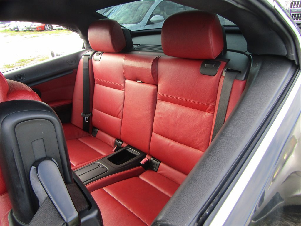 Used 2012 BMW 328i Convertible image 5