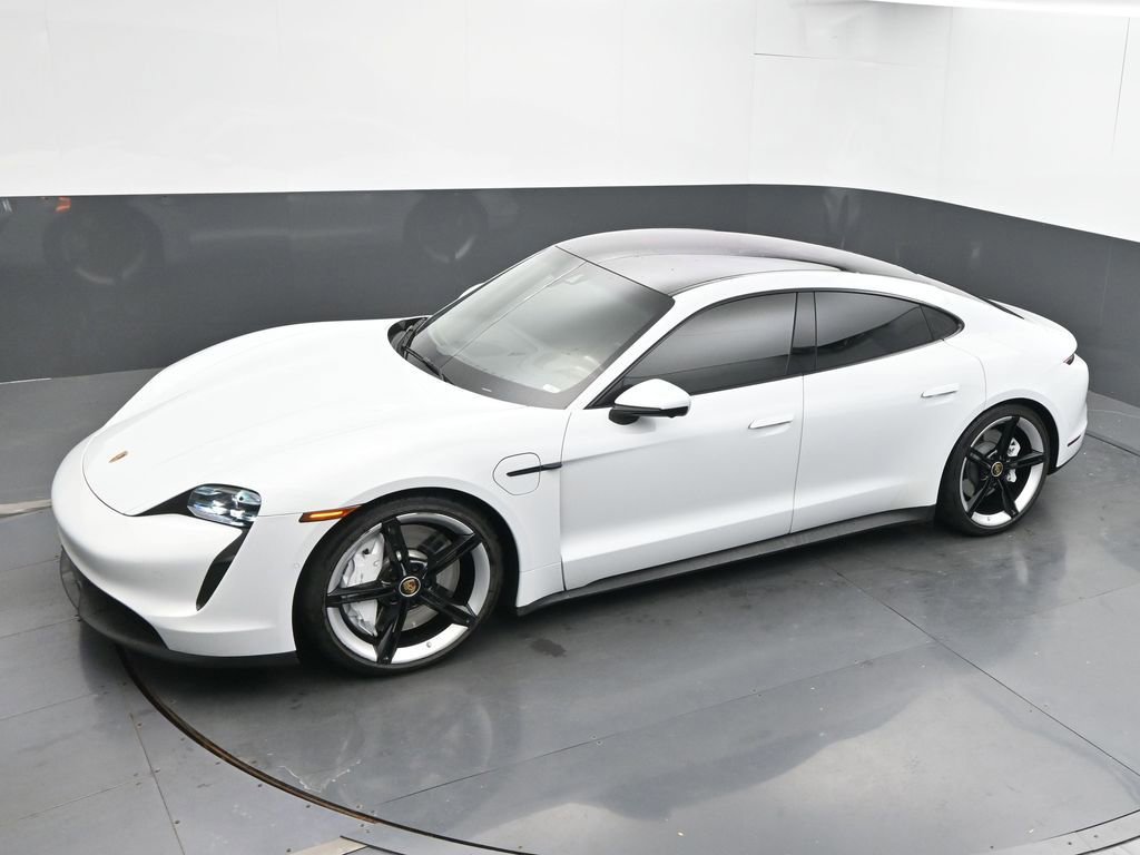 Used 2020 Porsche Taycan 4S image 40