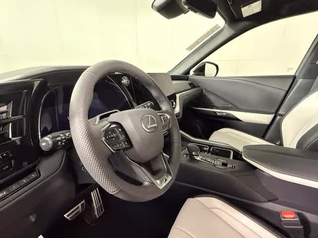 New 2026 Lexus TX 500h AWD image 6