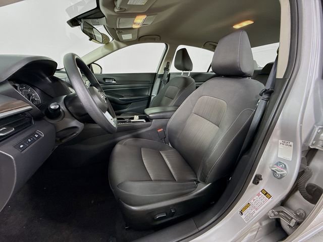 Used 2024 Nissan Altima 2.5 SV FWD image 17