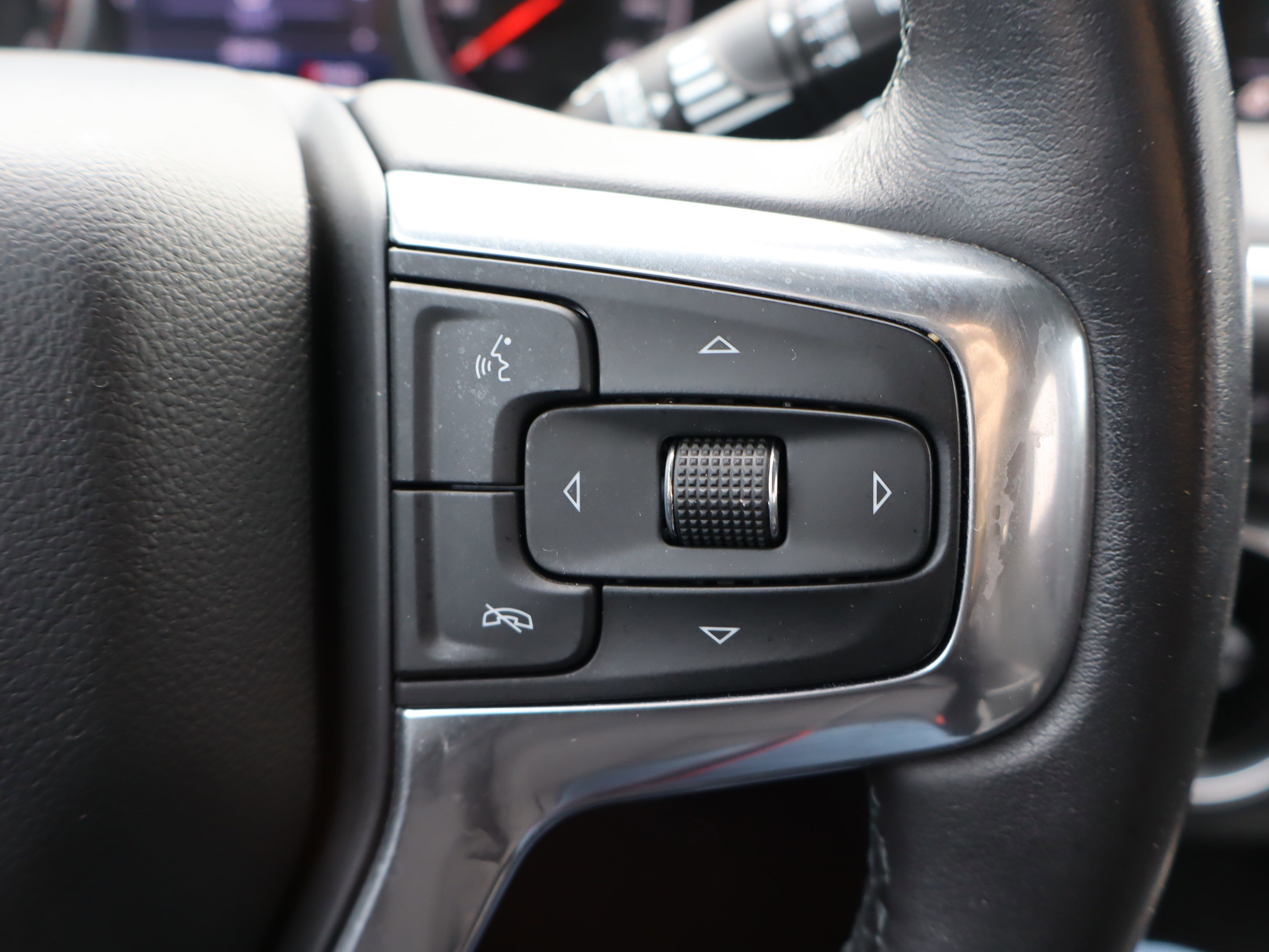 Used 2020 Chevrolet Blazer LT image 20