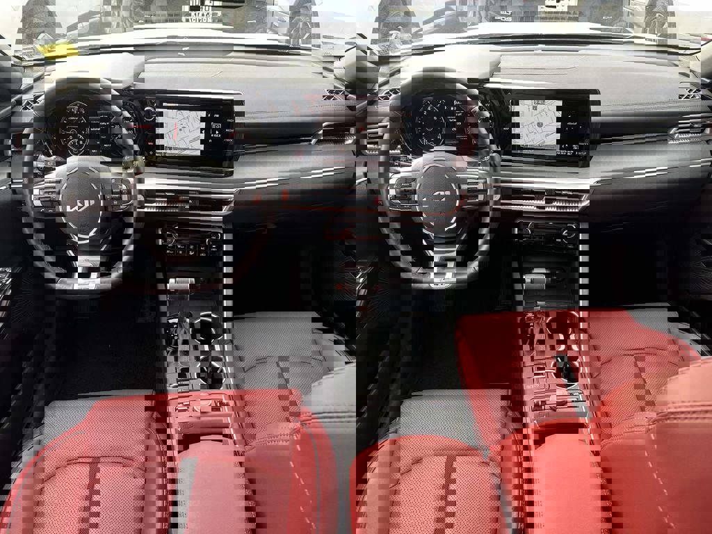 Certified 2024 Kia K5 GT-Line image 13