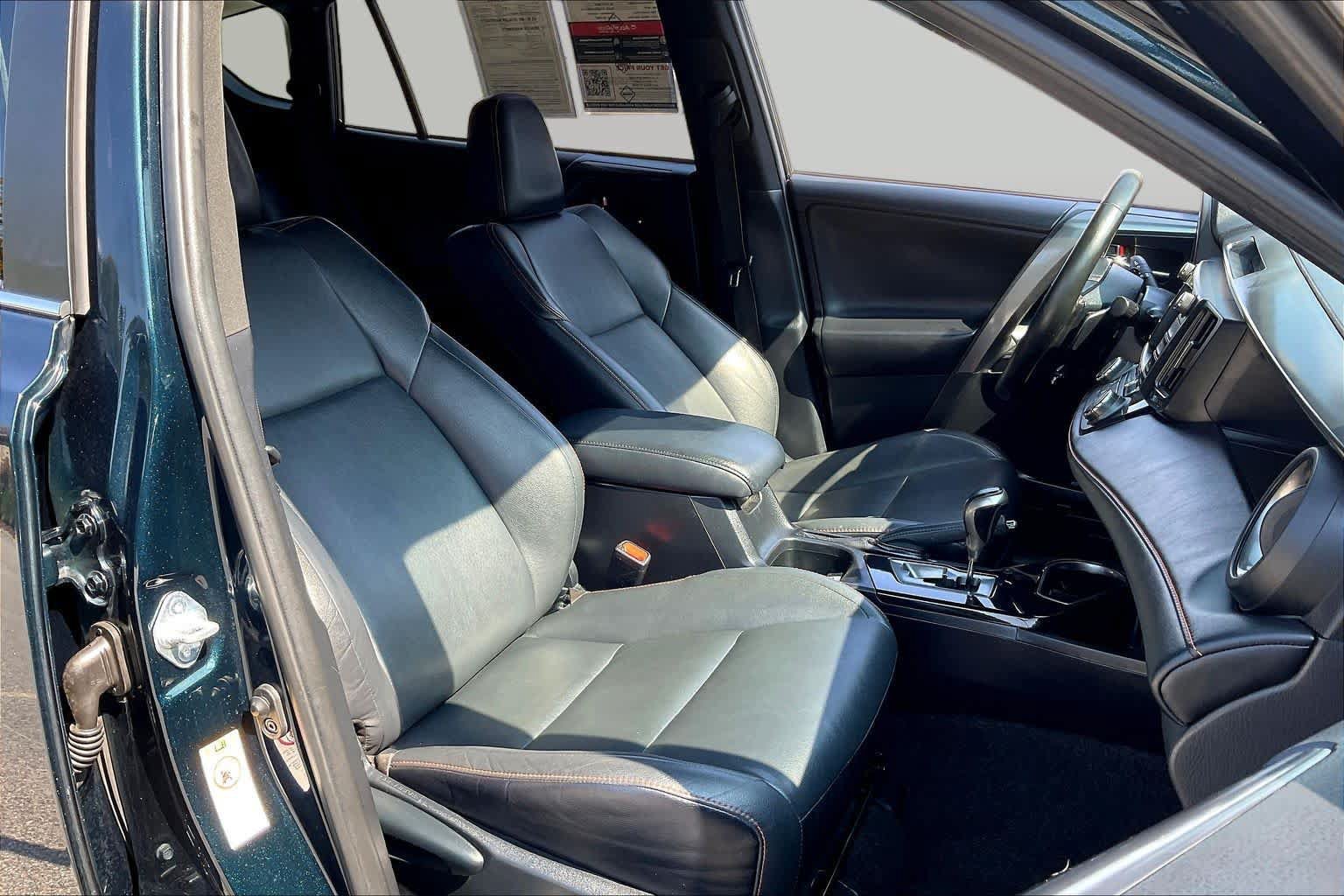 Used 2017 Toyota RAV4 SE w/ Power Extra Value Package FWD image 9