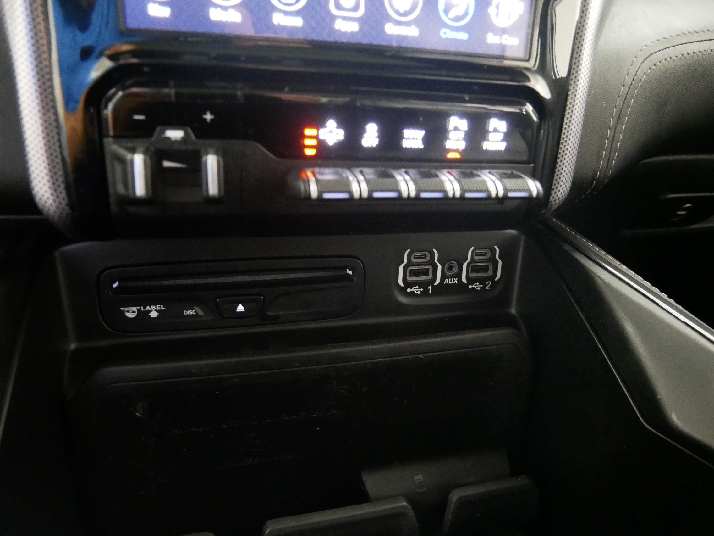Used 2019 RAM 1500 Limited AWD/4WD image 29