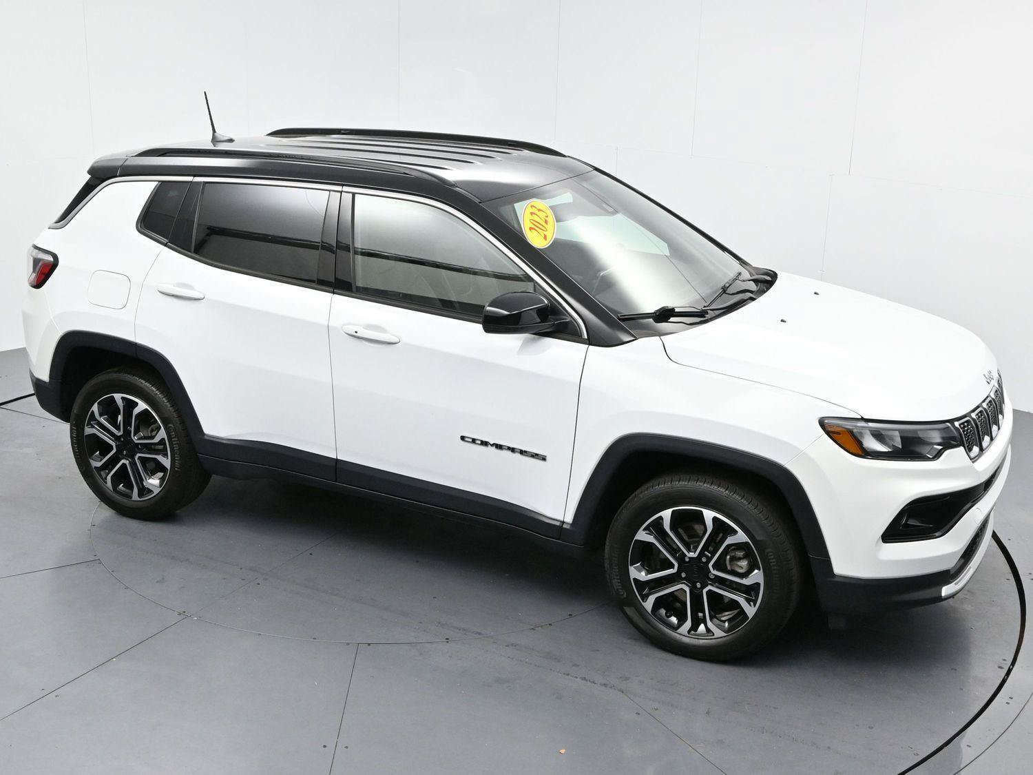 Used 2023 Jeep Compass Limited AWD/4WD image 37