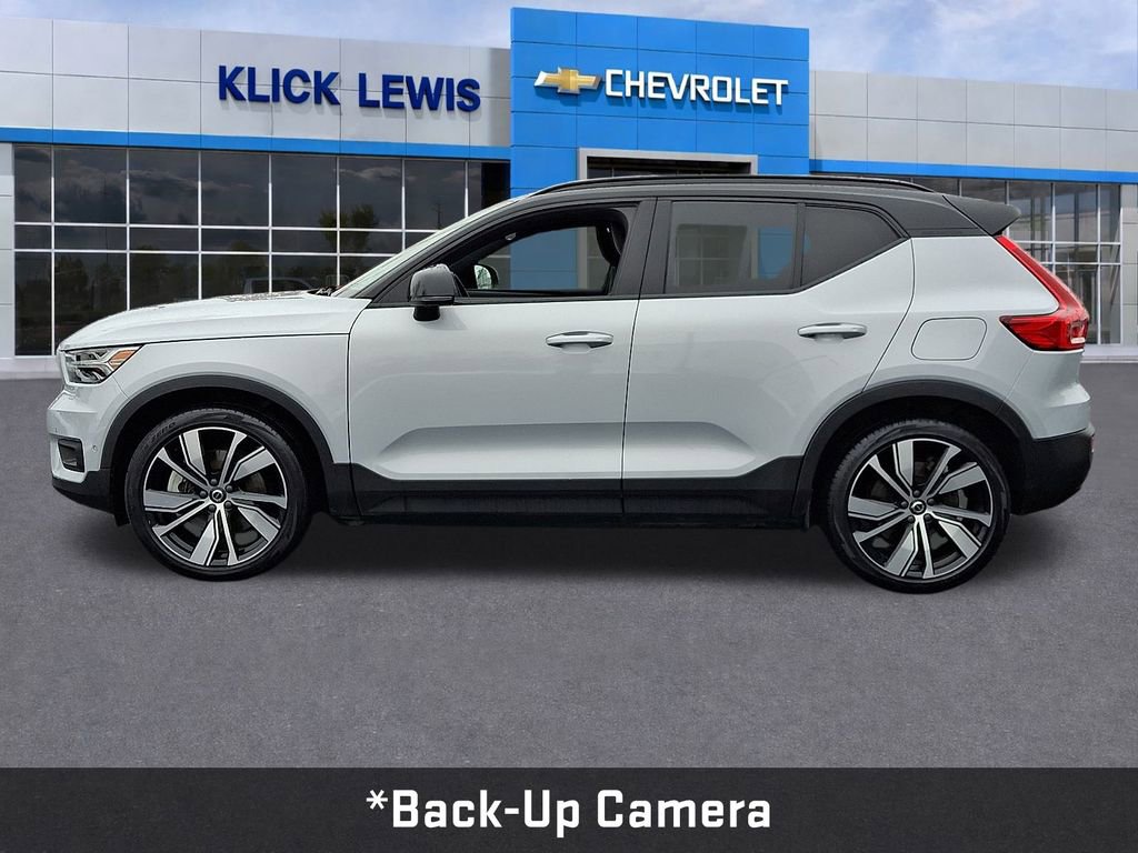Used 2022 Volvo XC40 P8 Recharge Ultimate image 4