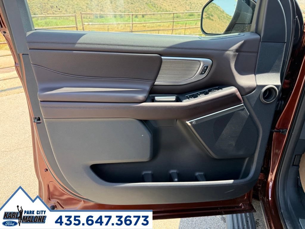 New 2027 Ford Expedition Max Platinum w/ Platinum Ultimate Package AWD/4WD image 12
