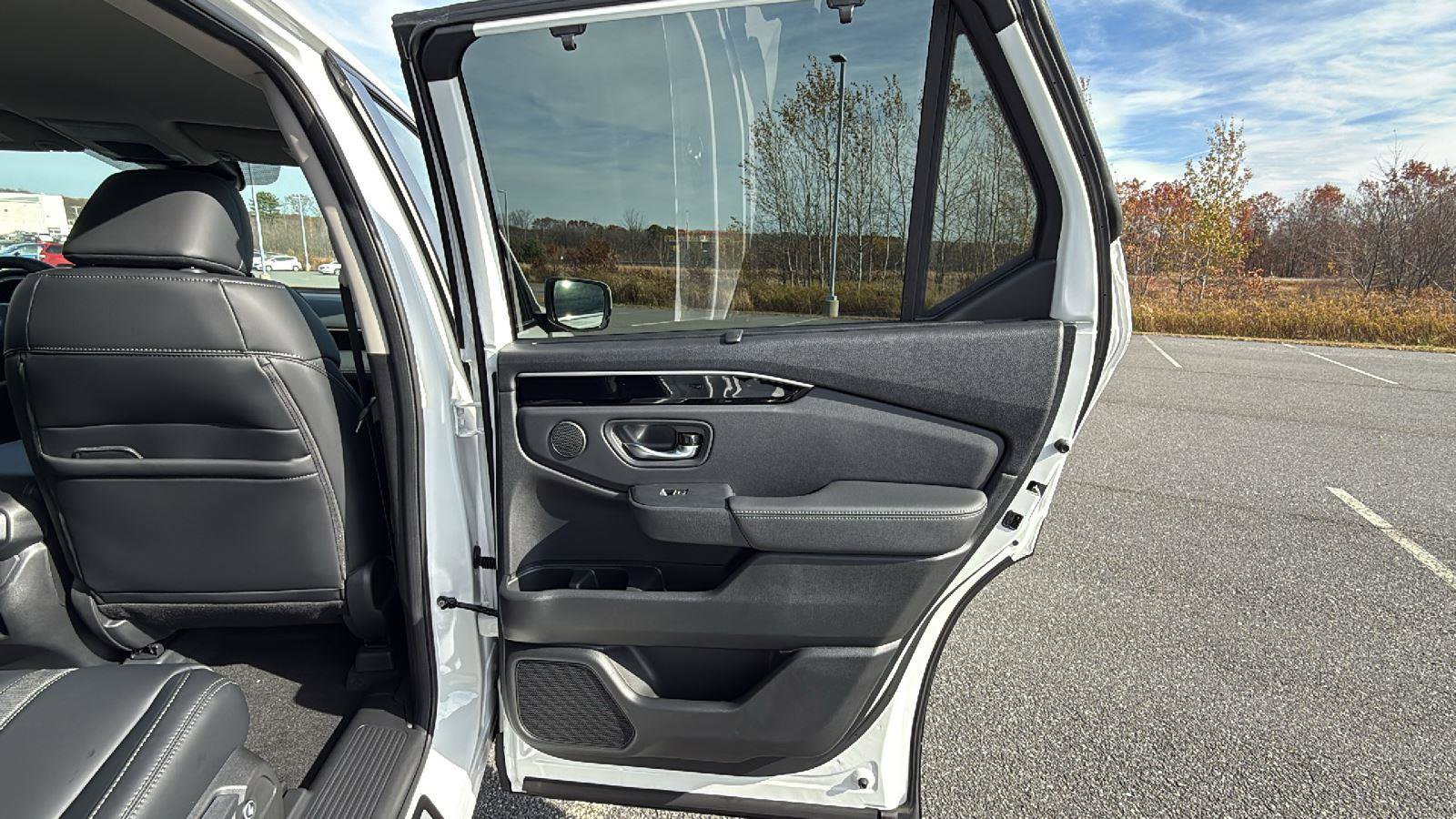 New 2025 Honda Pilot EX-L image 19