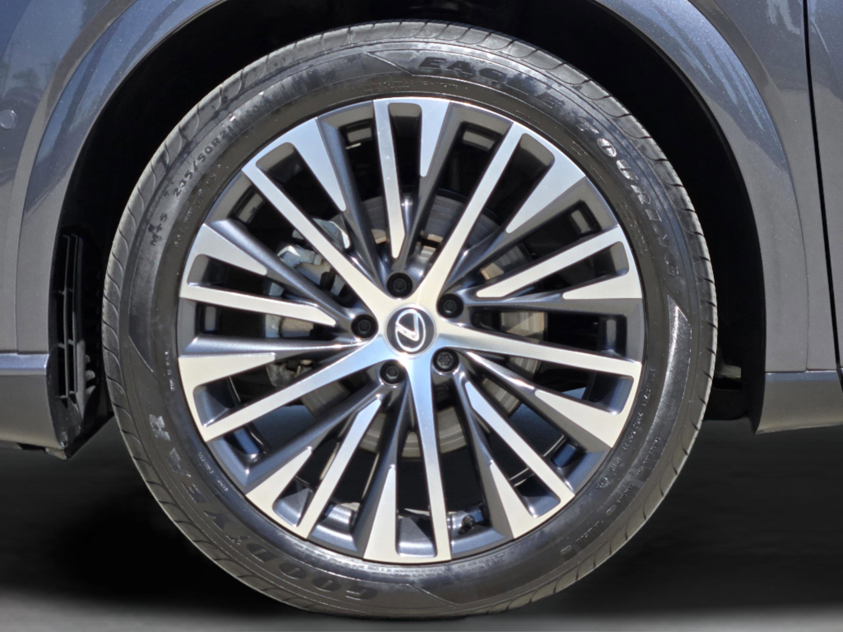 Used 2024 Lexus RX 350 Premium Plus w/ Convenience Package image 39