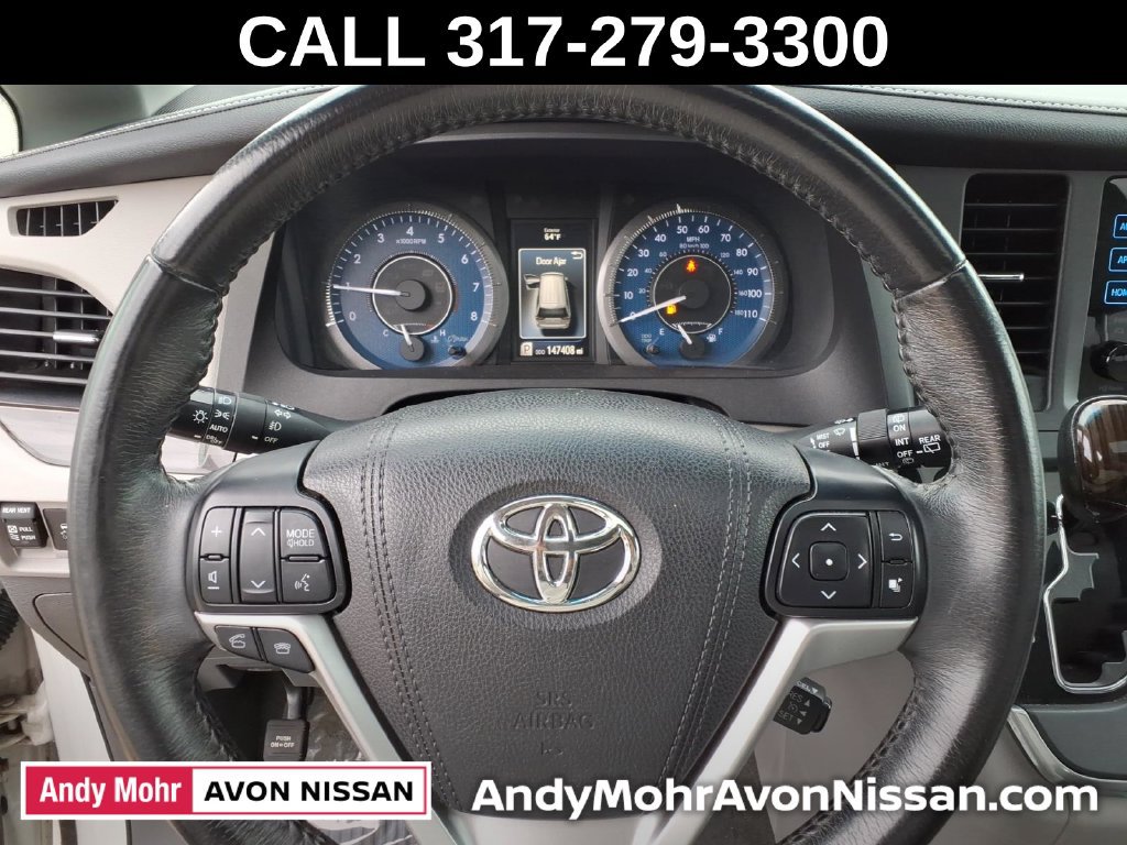 Used 2017 Toyota Sienna XLE Premium FWD image 25