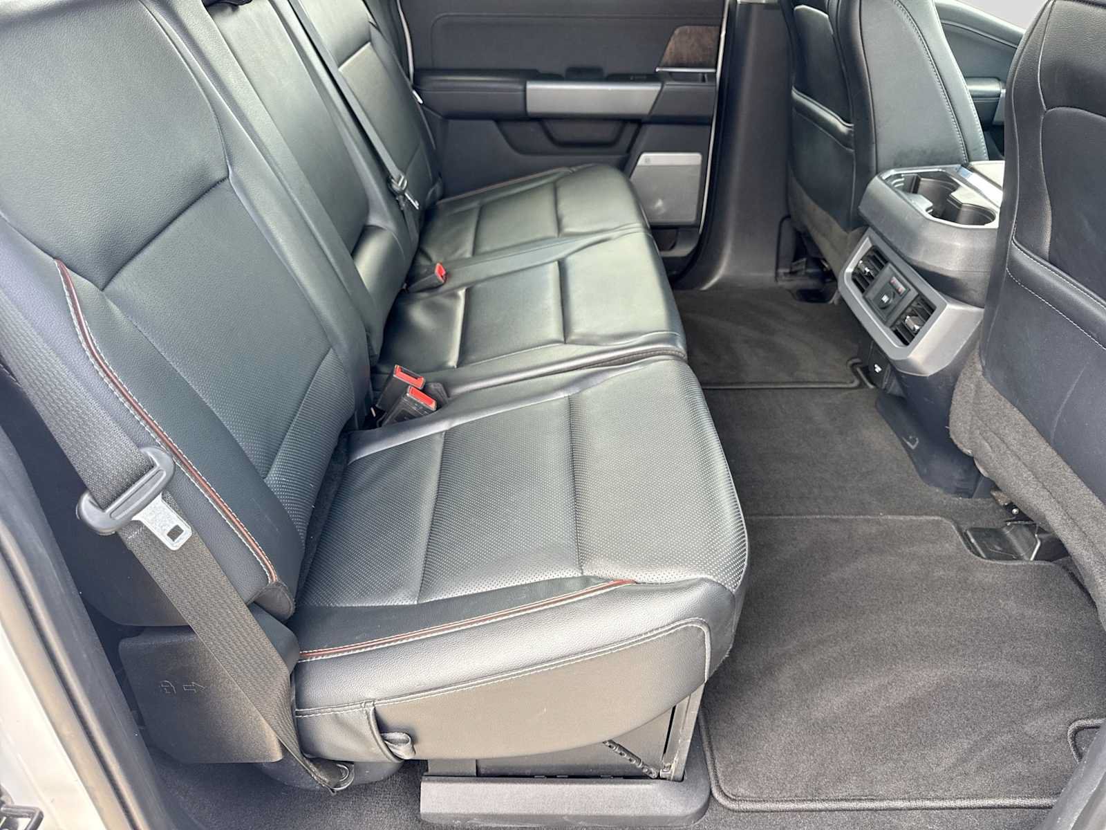 Used 2024 Ford F250 Lariat w/ Chrome Package AWD/4WD image 19
