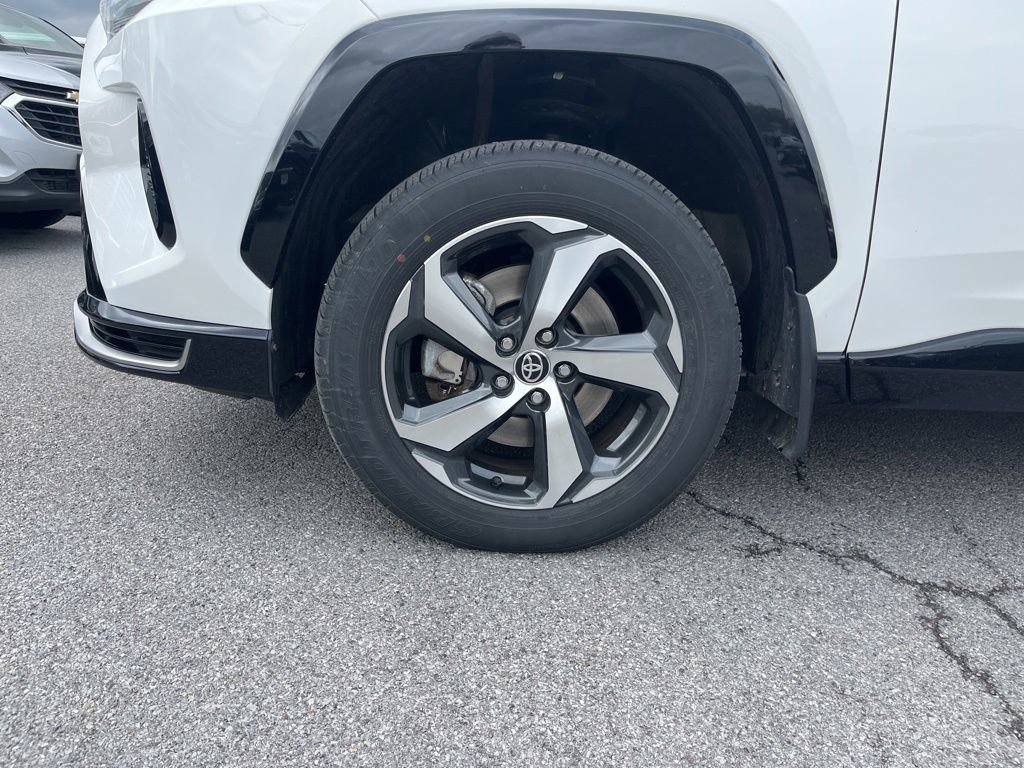 Used 2023 Toyota RAV4 SE w/ Weather & Moonroof Package AWD/4WD image 10