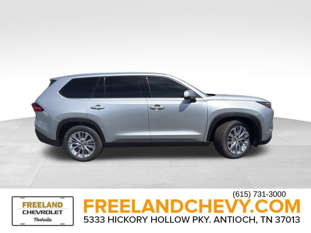 Used 2024 Toyota Grand Highlander Platinum image 2