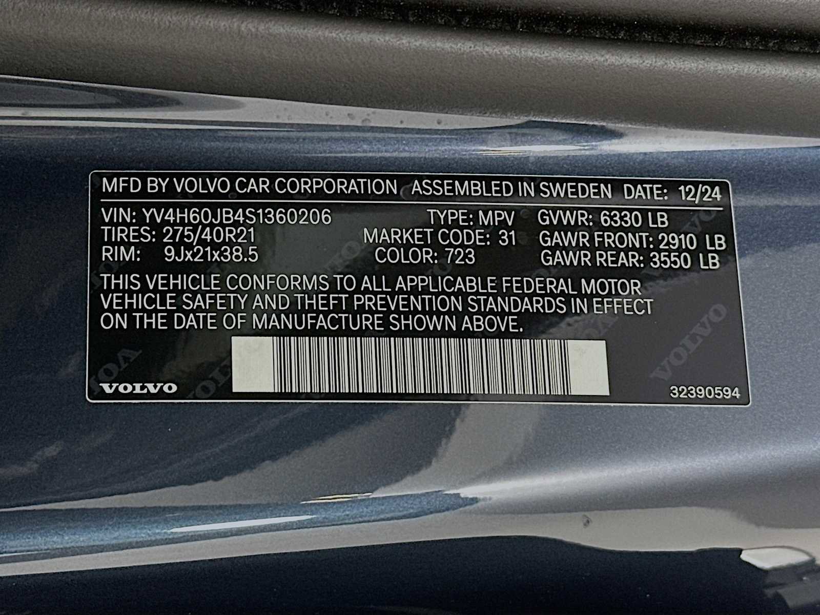 Used 2025 Volvo XC90 T8 Plus w/ Protection Package Premier image 32