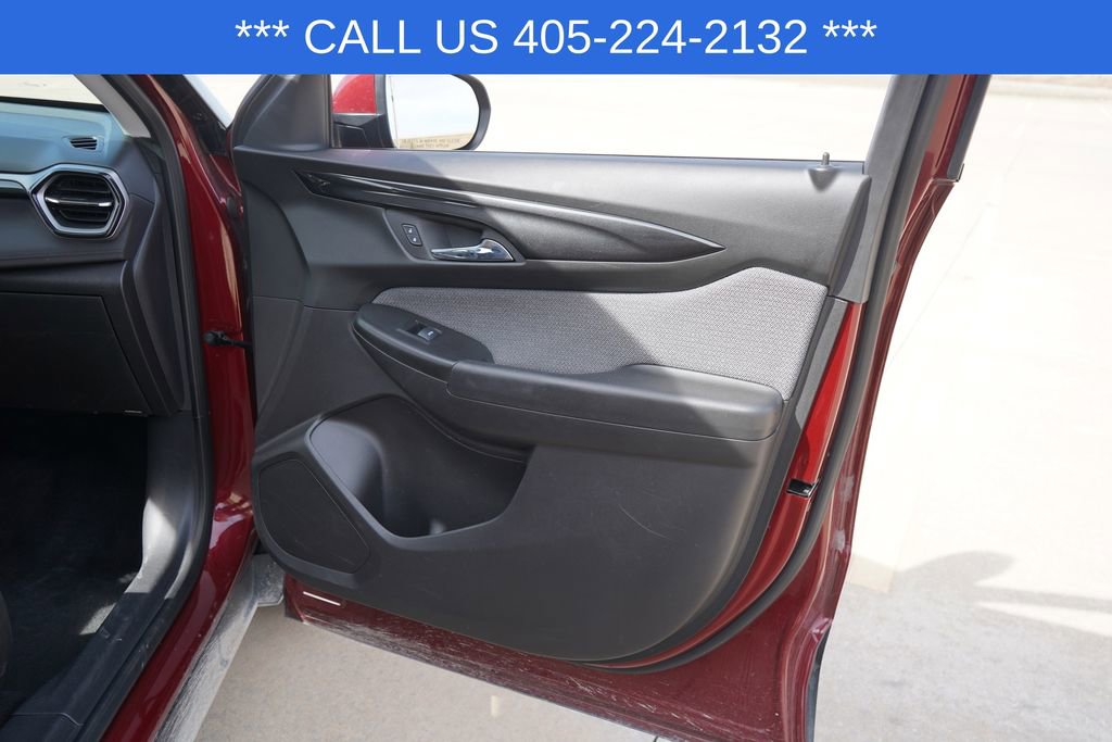 Used 2025 Chevrolet TrailBlazer LT image 19