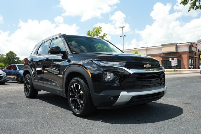 Used 2022 Chevrolet TrailBlazer LT AWD/4WD image 3
