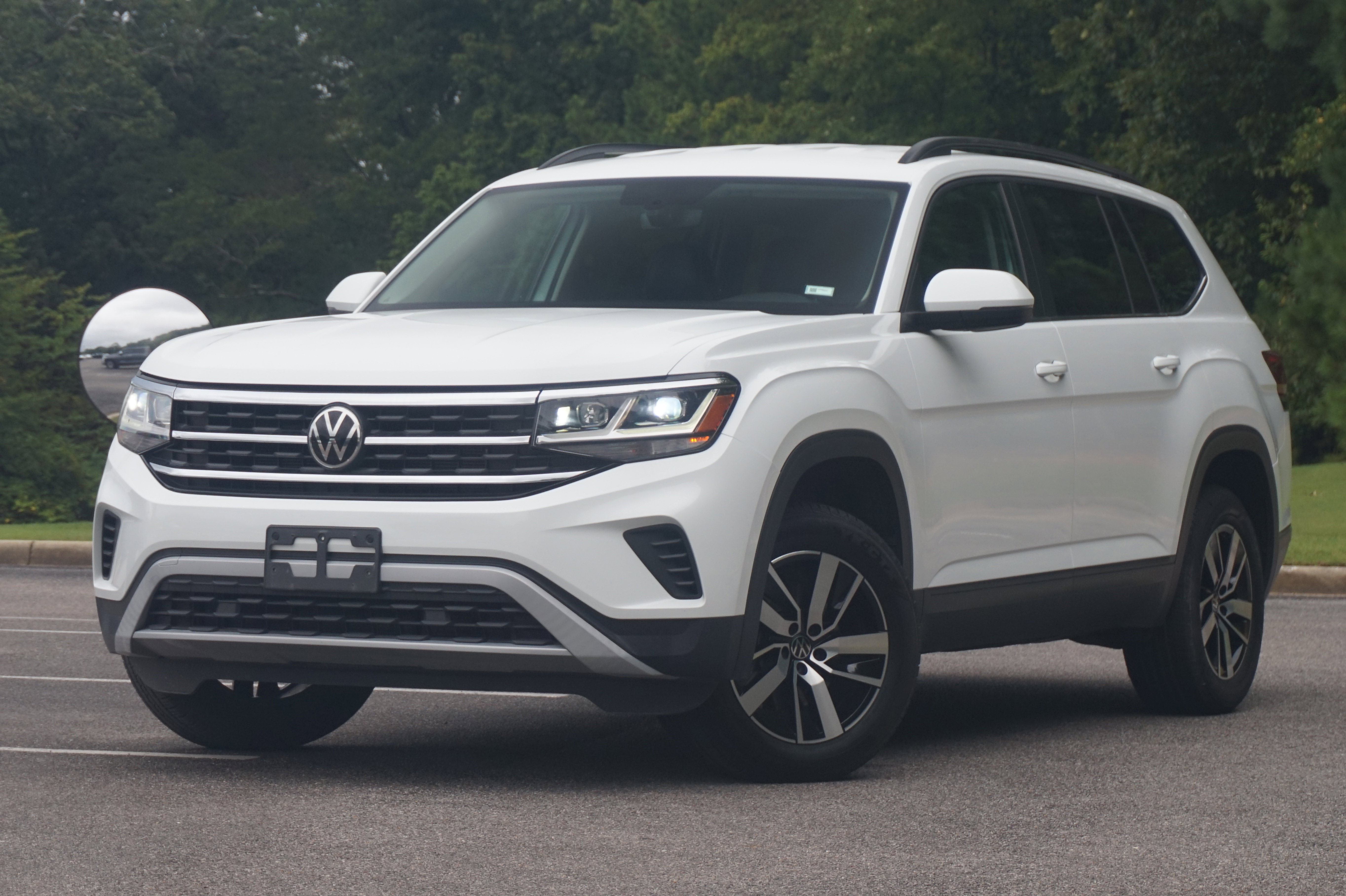 Used 2022 Volkswagen Atlas SE image 4