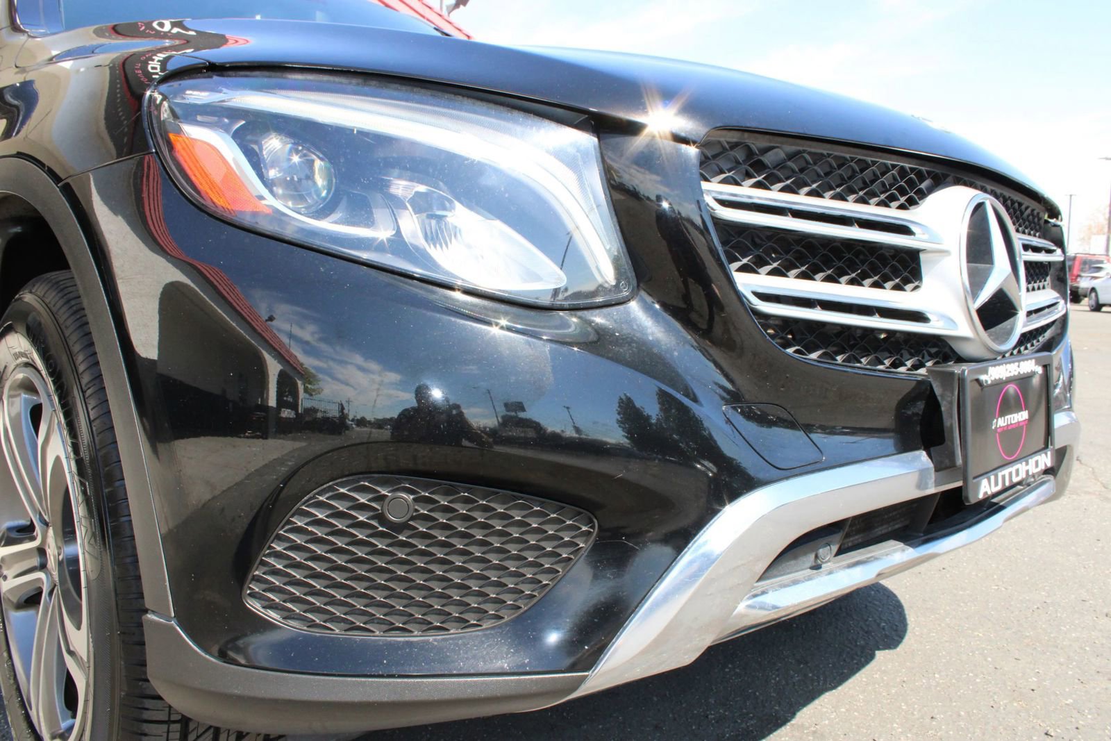 Used 2019 Mercedes-Benz GLC 300 4MATIC w/ Premium Package image 7