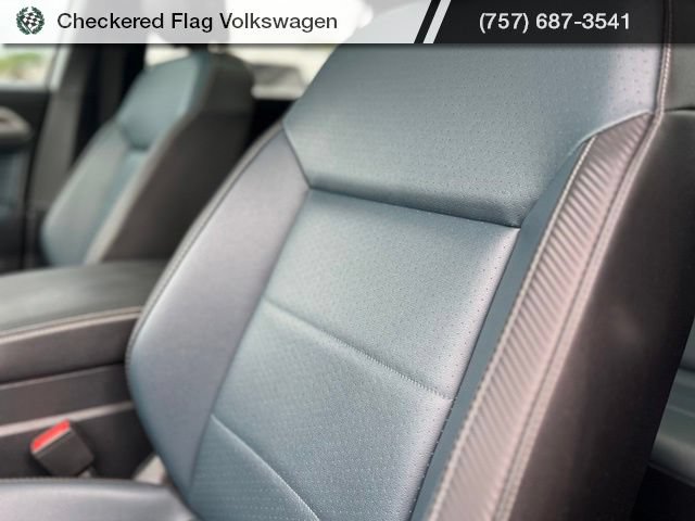 Used 2023 Volkswagen Atlas Cross Sport SEL R-Line AWD/4WD image 25