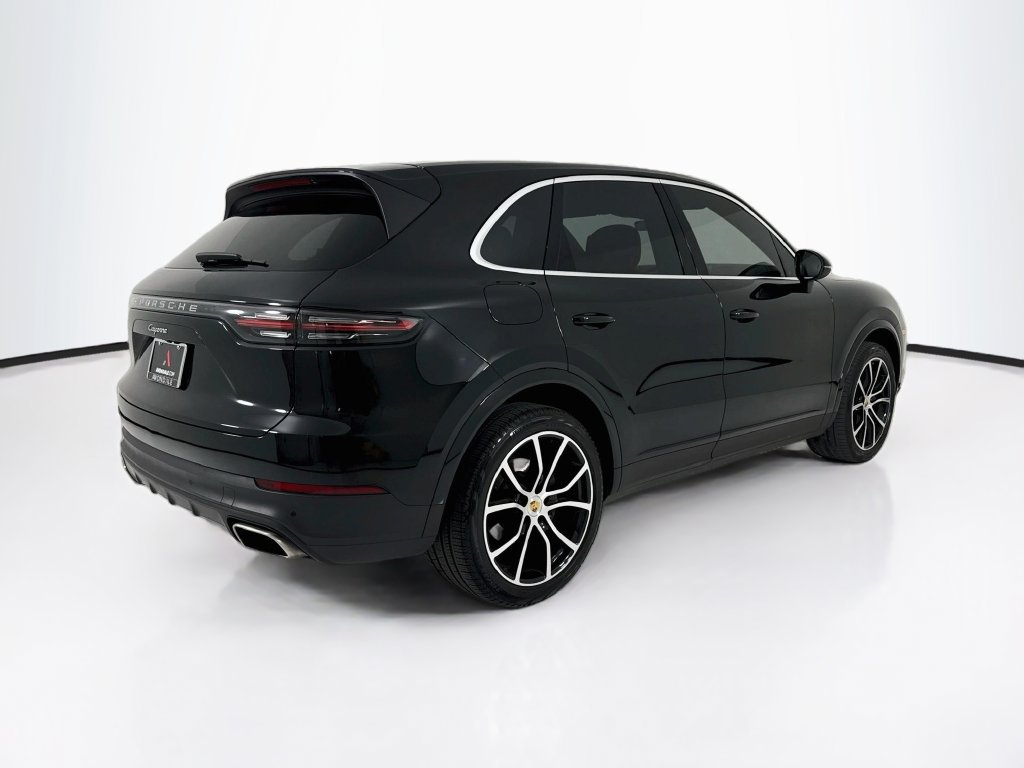 Certified 2023 Porsche Cayenne AWD/4WD image 7