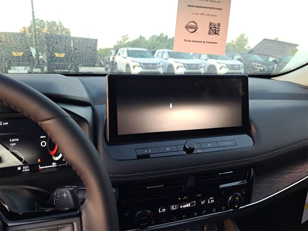 New 2025 Nissan Rogue Platinum w/ Tech Package image 9