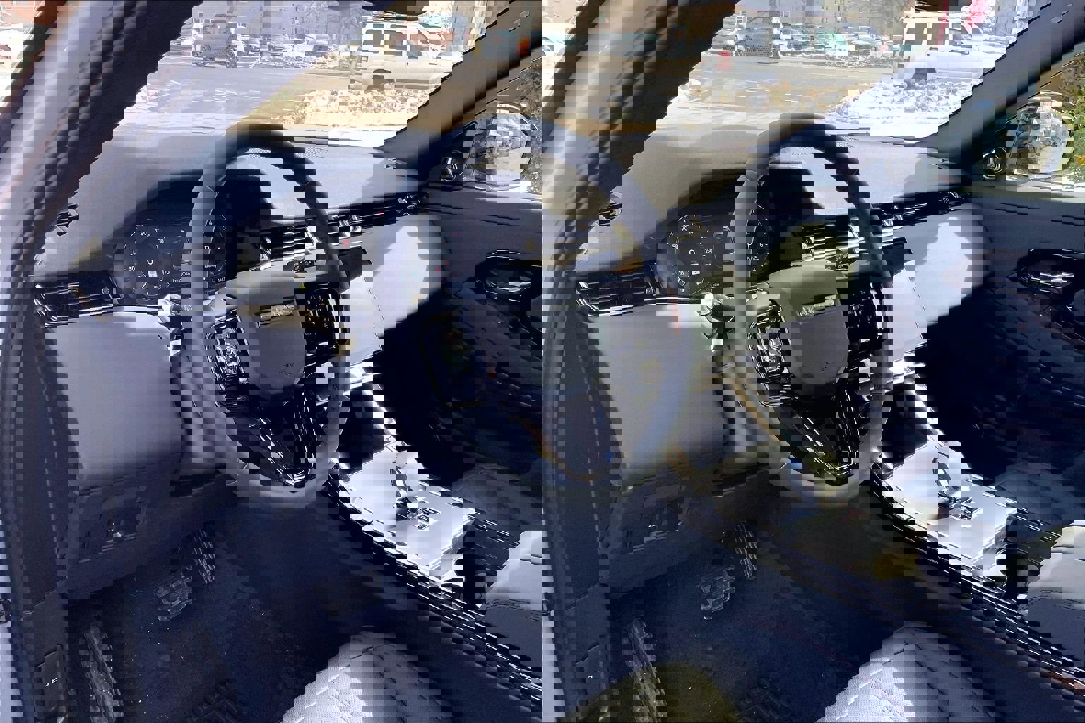 New 2026 Land Rover Range Rover Evoque S image 8