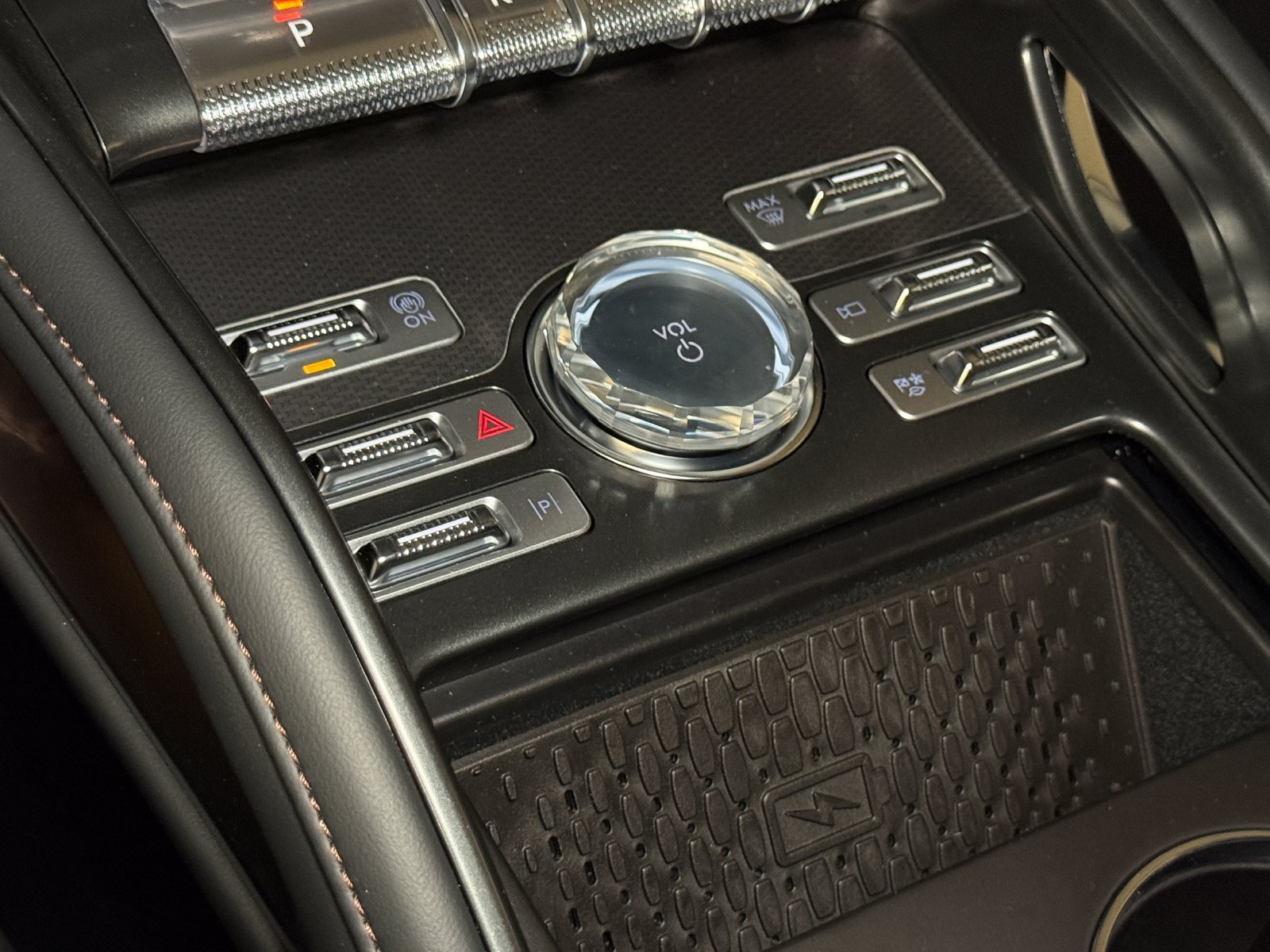 New 2026 Lincoln Nautilus Hybrid AWD/4WD image 29