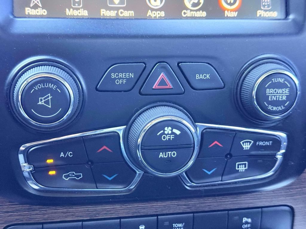 Used 2016 RAM 1500 Laramie AWD/4WD image 31