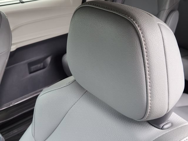 Certified 2022 Toyota Sienna XLE FWD image 9