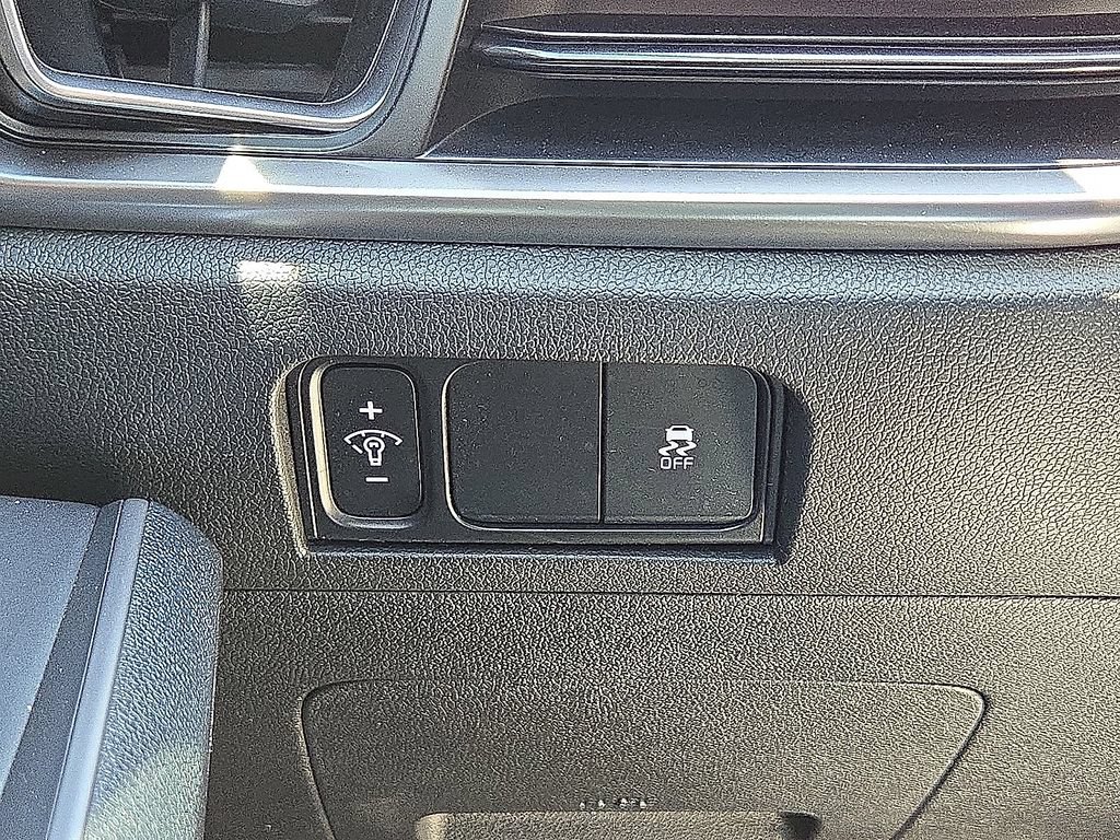 Used 2025 Kia Sorento S w/ Panoramic Sunroof Package FWD image 24