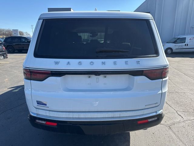Used 2023 Jeep Wagoneer L Series II image 7